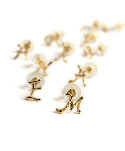 ☆スタージュエリーガール ☆イニシャルピアス K10 ☆スタージュエリーガール ☆イニシャルピアス K10 レディース