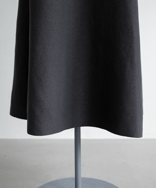 SIWEM（シウム）の「JADE KNIT DRESS（ワンピース・レディース・グレー・S/M）」の11枚目の写真