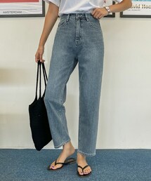 シンプルウォッシュ加工デニムパンツ