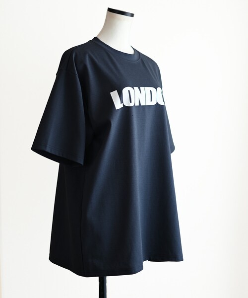 Marient（マリエント）の「LONDON TEE【ユニセックスITEM】（Tシャツ/カットソー・レディース・ホワイト/ブルー/ブラック・FREE）」の3枚目の写真