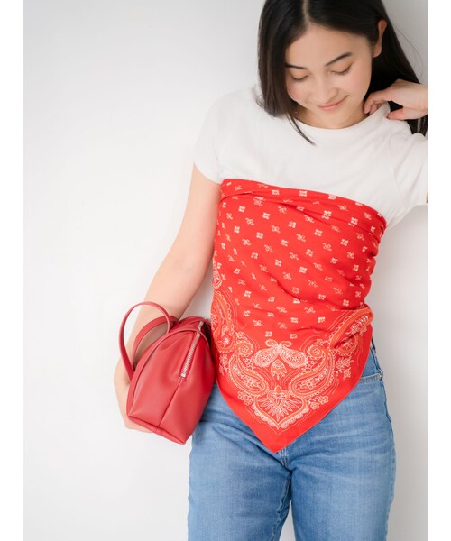 Ungrid（アングリッド）の「ペイズリー柄大判スカーフ（マフラー・レディース・ブラック/レッド・F）」の8枚目の写真