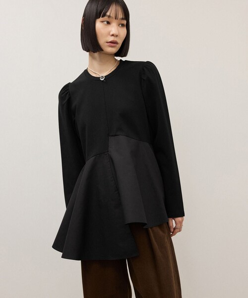 ADAM ET ROPE'(アダムエロペ)の「【WEB限定】・【定番】フリルペプラムロングスリーブカットソー(Tシャツ/カットソー・レディース・ブラック/ホワイト・F)」の15枚目の写真