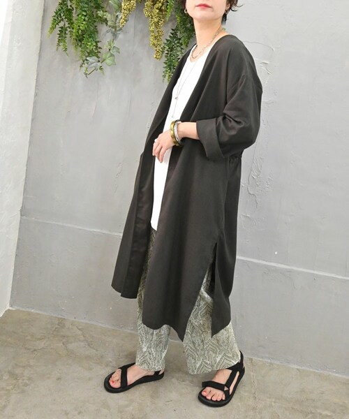 Sheson(シーズン)の「コットンリネンロングカーディガン(カーディガン/ボレロ・レディース・ホワイト/オレンジ/グレー・F)」の2枚目の写真