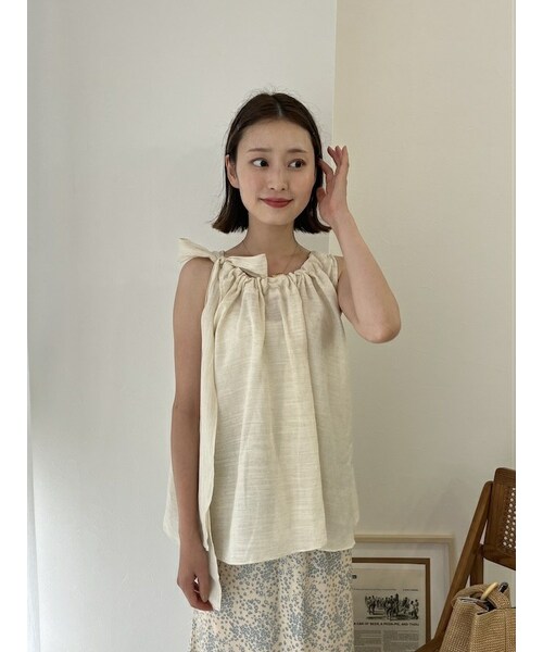 neam（ニーム）の「SHOULDER RIBBON LINEN NO SLEEVE（タンクトップ・レディース・ホワイト/ブラウン・free）」の4枚目の写真