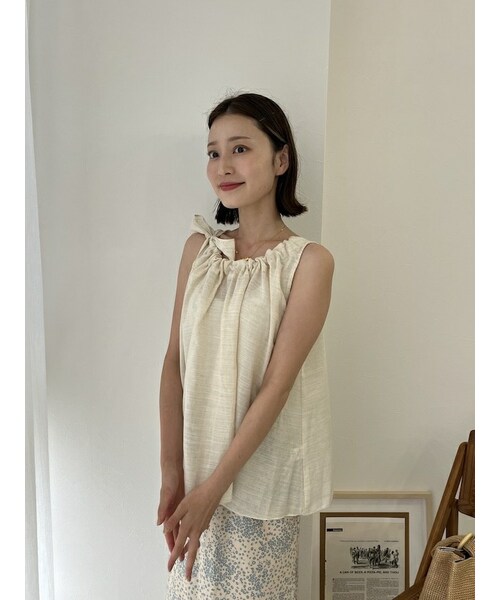 neam（ニーム）の「SHOULDER RIBBON LINEN NO SLEEVE（タンクトップ・レディース・ホワイト/ブラウン・free）」の5枚目の写真