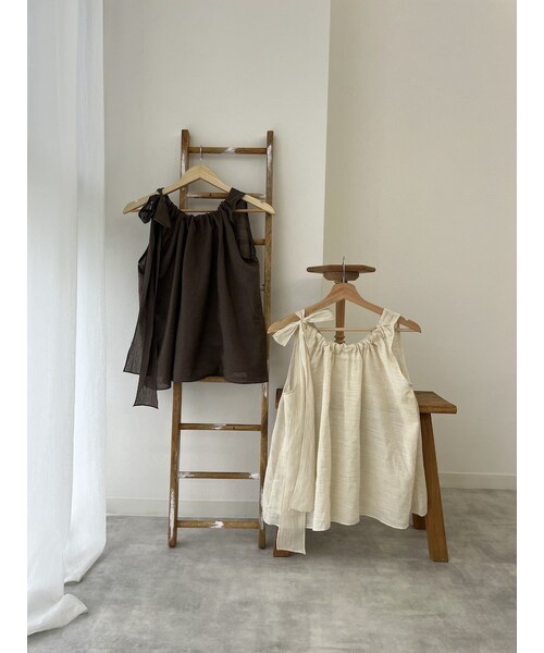 neam（ニーム）の「SHOULDER RIBBON LINEN NO SLEEVE（タンクトップ・レディース・ホワイト/ブラウン・free）」の19枚目の写真