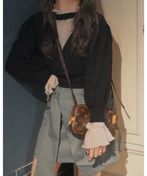 A.D.G(エーディージー)の「Choker Design Puffsleeve Knit Sweater (black)(ニット/セーター・レディース・ブラック・FREE)」の3枚目の写真