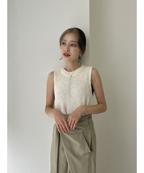 neam（ニーム）の「FLUFFY SOFT KNIT TANK（タンクトップ・レディース・ホワイト/イエロー/ブラック・free）」の5枚目の写真