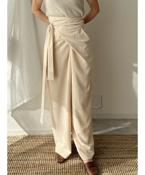 neam（ニーム）の「DESIGN NUANCE COLOR PANTS（その他パンツ・レディース・ホワイト/グリーン・free）」の5枚目の写真