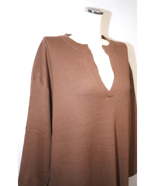 A.D.G(エーディージー)の「Slit Design Knit Long Onepiece (brown)(ワンピース・レディース・ブラウン・FREE)」の4枚目の写真