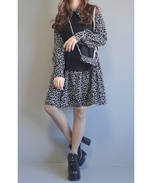 A.D.G（エーディージー）の「(Flower Onepiece + Vest + Mini Bag) 3P SET - Black（ワンピース）」