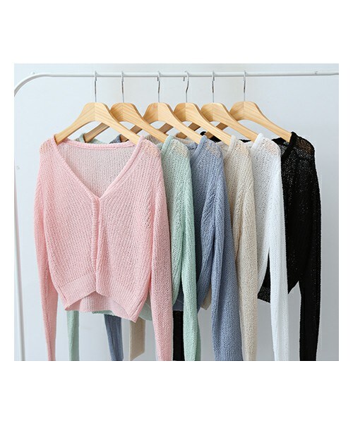 ENVYLOOK（エンビールック）の「クロップドVネックシースルーニットカーディガン（カーディガン/ボレロ・レディース・핑크/화이트/베이지/그린/블루/블랙・FREE(44-66)）」の4枚目の写真