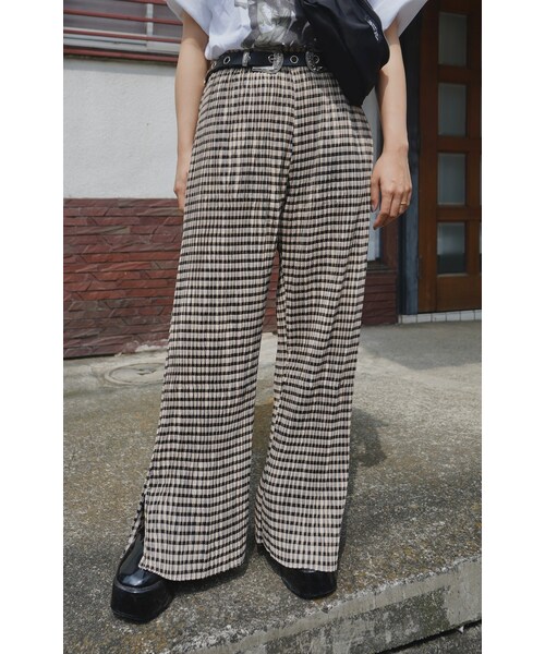 A.D.G（エーディージー）の「Emboss W-Buckle Eyelet Belt (black)（ベルト・レディース・BLACK LEATHER・FREE）」の4枚目の写真