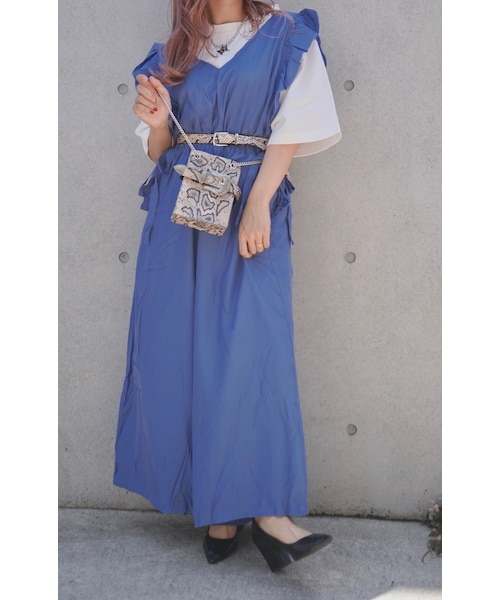 A.D.G(エーディージー)の「Frill Design Salopette Pants (blue)(サロペット/オーバーオール・レディース・ブルー・FREE)」の2枚目の写真