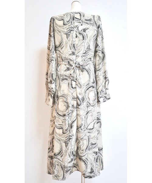 A.D.G（エーディージー）の「Marble Flare Long Onepiece (grey)（ワンピース・レディース・グレー・FREE）」の11枚目の写真