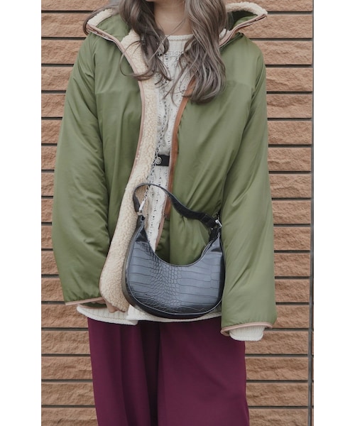 A.D.G(エーディージー)の「Reversible Boa Jacket Coat (khaki green)(ミリタリージャケット・レディース・グリーン・FREE)」の2枚目の写真