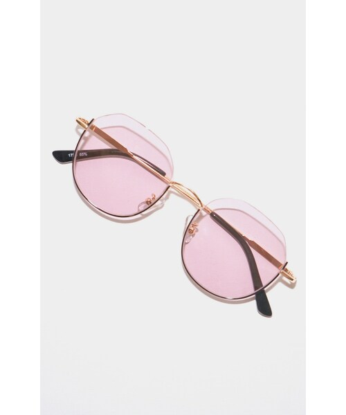 A.D.G(エーディージー)の「Asymme-Frame Tint Sunglass (purple lens-Gold frame)(サングラス・レディース・パープル・FREE)」の4枚目の写真
