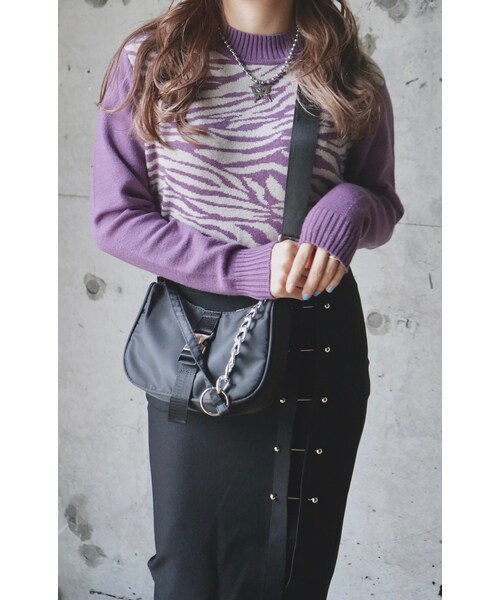 A.D.G(エーディージー)の「Zebra Pattern Mock Neck Knit Sweater (purple)(ニット/セーター・レディース・パープル・FREE)」の4枚目の写真