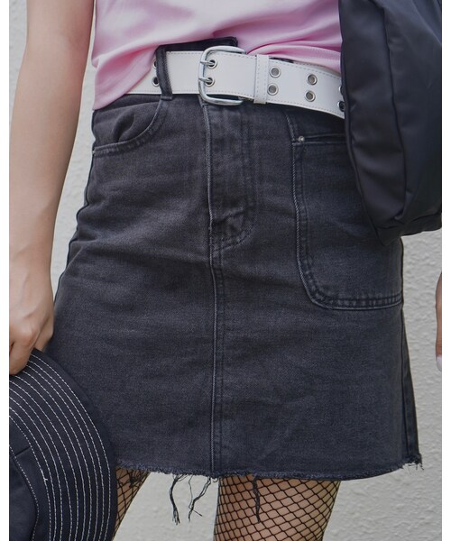 A.D.G（エーディージー）の「Cut-off Black Denim Mini- Skirt（デニムスカート・レディース・ブラック・FREE）」の4枚目の写真
