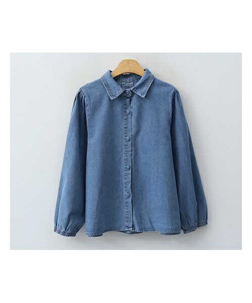 ENVYLOOK（エンビールック）の「包みボタンパフスリーブデニムブラウス（シャツ/ブラウス・レディース・블루/그외・FREE(44-66)）」の2枚目の写真