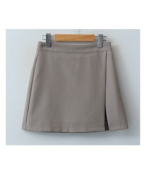 ENVYLOOK（エンビールック）の「サイドスリットラップ風ミニスカパン（その他パンツ・レディース・블랙/화이트/베이지・S(25-26)/M(27-28)）」の3枚目の写真