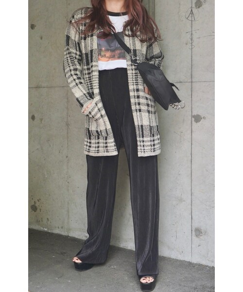 A.D.G（エーディージー）の「Check Knit Long Cardigan (light beige)（カーディガン/ボレロ・レディース・ブラック・FREE）」の3枚目の写真