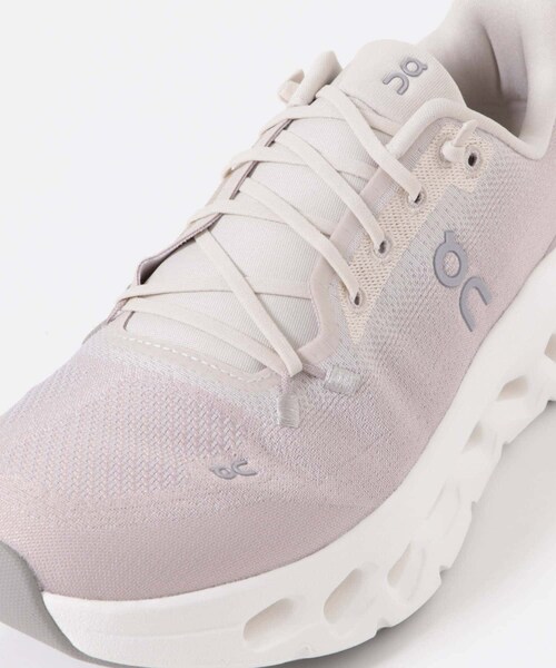 URBAN RESEARCH DOORS（アーバンリサーチドアーズ）の「On　Cloudtilt（スニーカー・レディース・Arctic/Ice/Pearl/Fade/EclipseBlk/EclipseLil/Castor/Pe・23.5/24/24.5/25/25.5）」の20枚目の写真