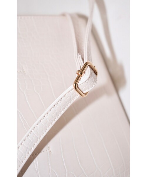 A.D.G（エーディージー）の「Crocodile Touch Square Shoulder Bag  (white)（ショルダーバッグ・レディース・ホワイト・FREE）」の7枚目の写真