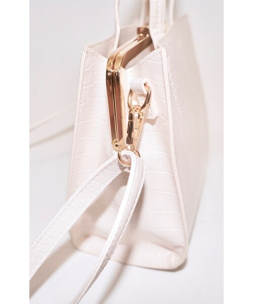A.D.G（エーディージー）の「Crocodile Touch Square Shoulder Bag  (white)（ショルダーバッグ・レディース・ホワイト・FREE）」の9枚目の写真