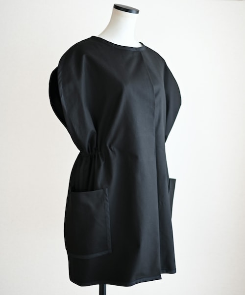 Marient(マリエント)の「2wayパイピングハーフジレ(ベスト・レディース・ベージュ/ブラック・FREE)」の4枚目の写真