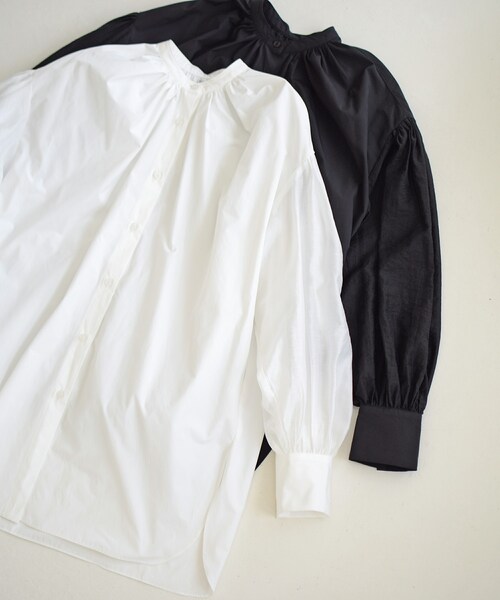 Marient（マリエント）の「シアースリーブギャザーBL（シャツ/ブラウス・レディース・ホワイト/ブラック・FREE）」の3枚目の写真