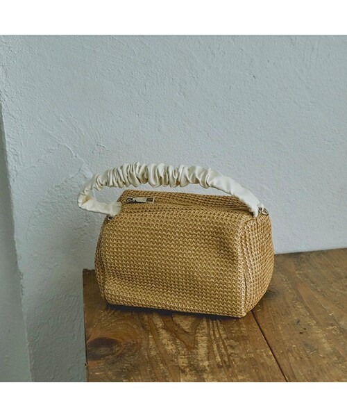 t a r o s u（タロス）の「straw rectangle bag（かごバッグ）」 WEAR