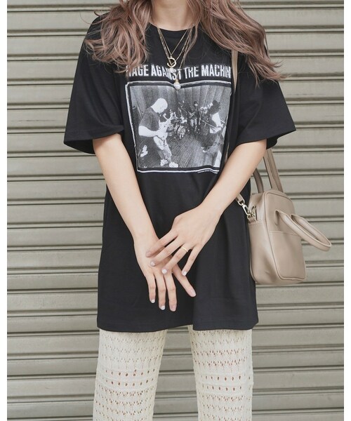 A.D.G（エーディージー）の「"Rage Against the Machine" PHOTO BIG TEE (black)（Tシャツ/カットソー・レディース・ブラック・FREE）」の2枚目の写真