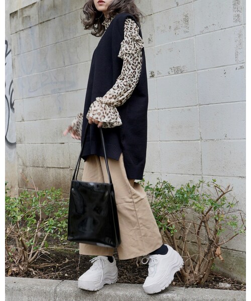 A.D.G(エーディージー)の「Tuck Wide Slacks *with Belt (beige)(スラックス・レディース・ベージュ・FREE)」の5枚目の写真