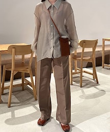 くるみボタンスラックス