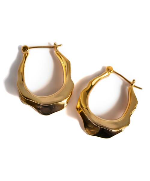 Ops.（オプス）の「Silver925 Wavy Hoop Pierce LEPATTA -レパッタ-（ピアス（両耳用）・レディース・シルバー/イエローゴールド・ONE SIZE）」の2枚目の写真