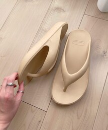 DHOLIC（ディーホリック）の「ラバートングサンダル（サンダル）」