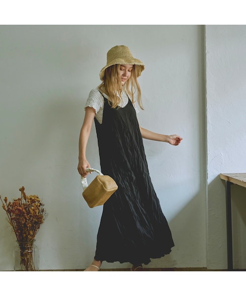 t a r o s u(タロス)の「washer cami onepiece(ワンピース・レディース・ベージュ/ブラック/ホワイト・FREE)」の3枚目の写真