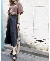 White Stitch Flare Long Skirt (black)