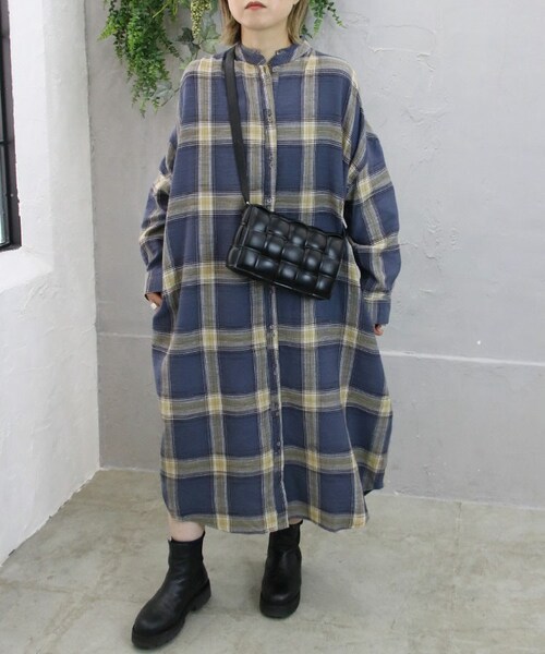 Sheson（シーズン）の「ワッフルチェックワンピース（ワンピース・レディース・ホワイト/ブルー/グリーン/レッド・F）」の3枚目の写真