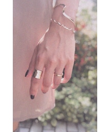 Undulate Bangle (gold)
