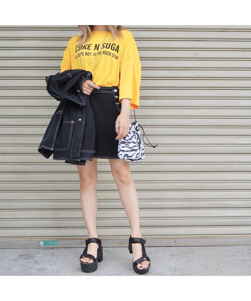 A.D.G（エーディージー）の「White Stitch Black Denim Jacket&Skirt 2P SETUP（セットアップ・レディース・ブラック・FREE）」の6枚目の写真