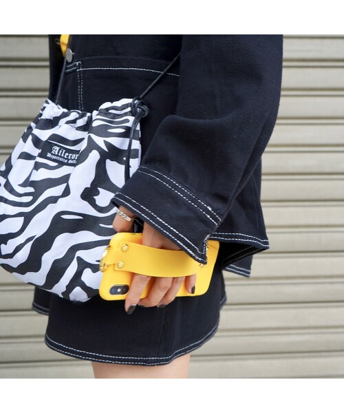 A.D.G（エーディージー）の「White Stitch Black Denim Jacket&Skirt 2P SETUP（セットアップ・レディース・ブラック・FREE）」の11枚目の写真