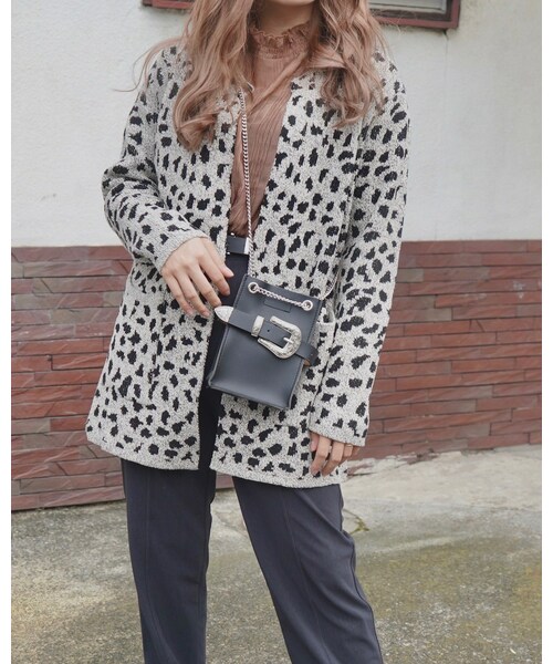 A.D.G(エーディージー)の「Animal Knit Long Cardigan (light beige)(カーディガン/ボレロ・レディース・ベージュ・FREE)」の2枚目の写真