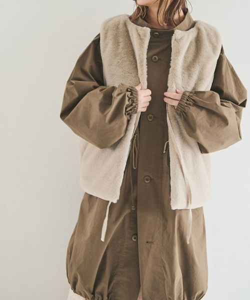 Crisp（クリスプ）の「ボアベストモッズコート[c8R3100]（モッズコート・レディース・ブラウン/アイボリー/カーキ・FREE）」の2枚目の写真