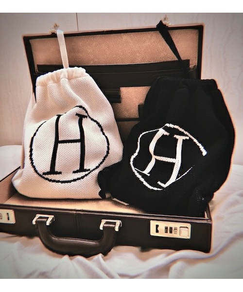 A.D.G(エーディージー)の「"H" Logo Knit Knapsack (off white)(バックパック/リュック・レディース・ホワイト・FREE)」の1枚目の写真