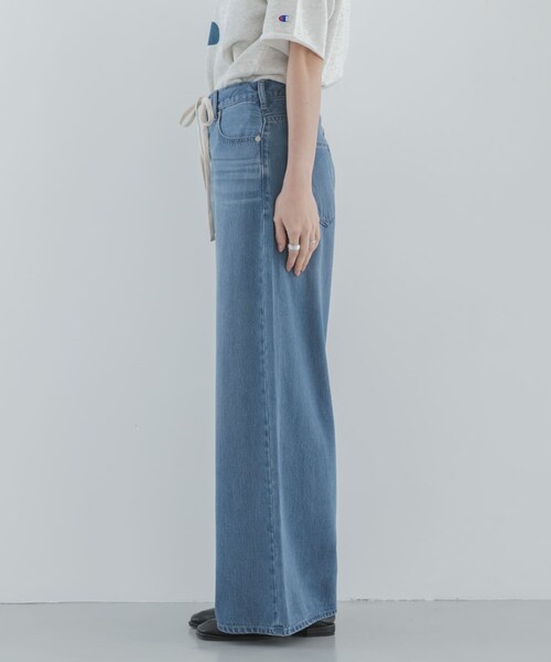URBAN RESEARCH Sonny Label（アーバンリサーチサニーレーベル）の「リヨセルコットンドロストワイドデニム（デニムパンツ・レディース・インディゴ/ライトインディゴ・34/36/38）」の13枚目の写真