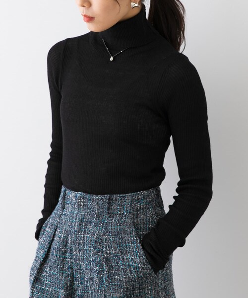 URBAN RESEARCH ROSSO（アーバンリサーチロッソ）の「F by ROSSO　ウォッシャブルシアーリブタートルニット（ニット/セーター・レディース・L/GRAY/RED/BLACK/BROWN・Free）」の6枚目の写真