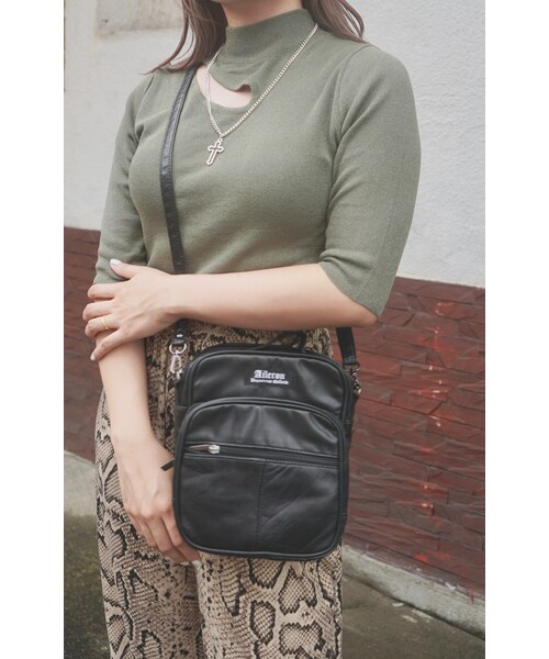 A.D.G（エーディージー）の「Decolletage Cut Lame S/S Knit Tops (light green)（ニット/セーター・レディース・グリーン・FREE）」の2枚目の写真