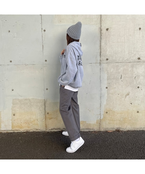 copine（コピン）の「フードラベル付きバックプリントパーカー(グレー